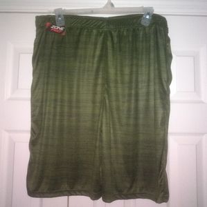 NWT Men's basketball shorts